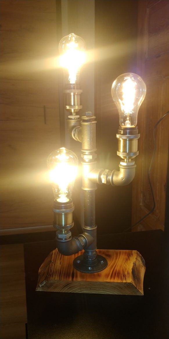 Lampka nocna, w stylu industrialnym