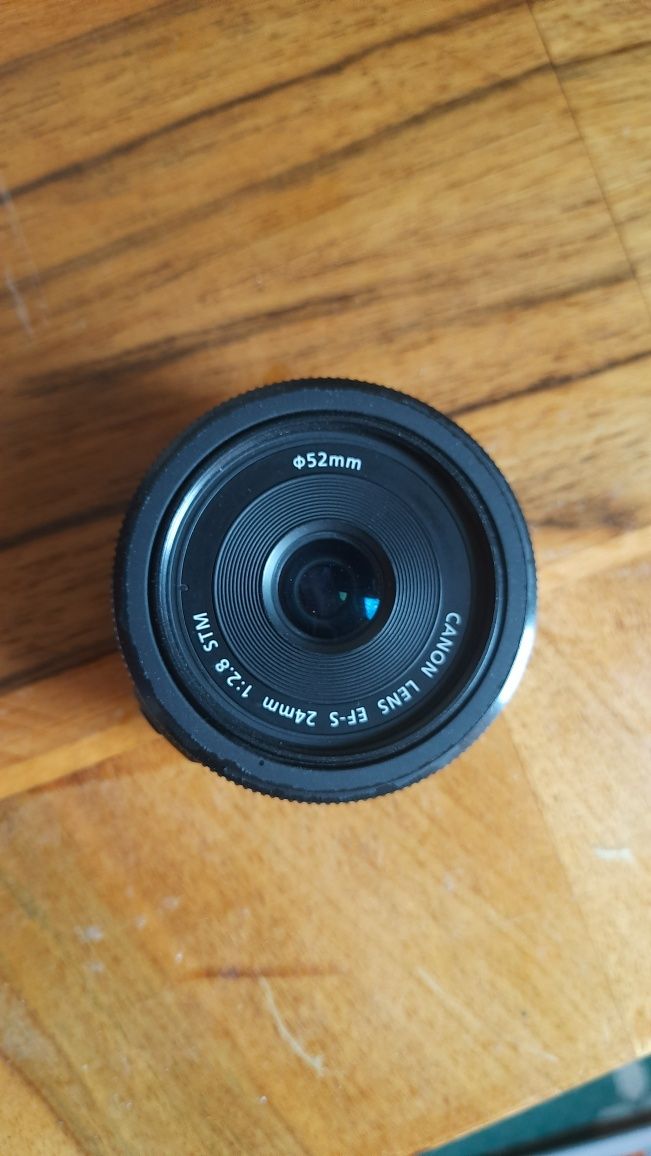 Об'єктив Canon 24 мм STM