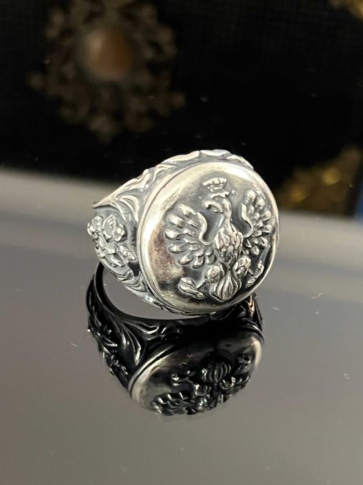 Srebro - Srebrny sygnet z orłem w koronie