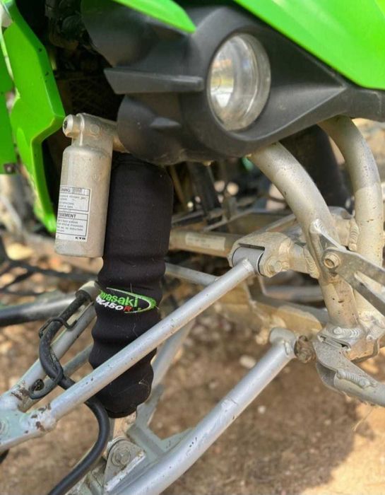 Moto 4 kawasaki gasolina