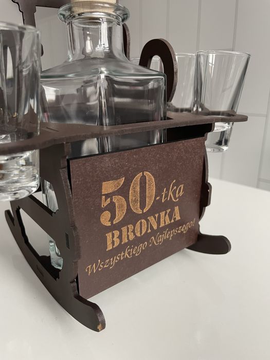 Bronek prezent na 50te urodziny 50-tka Bronka kolebka kieliszki