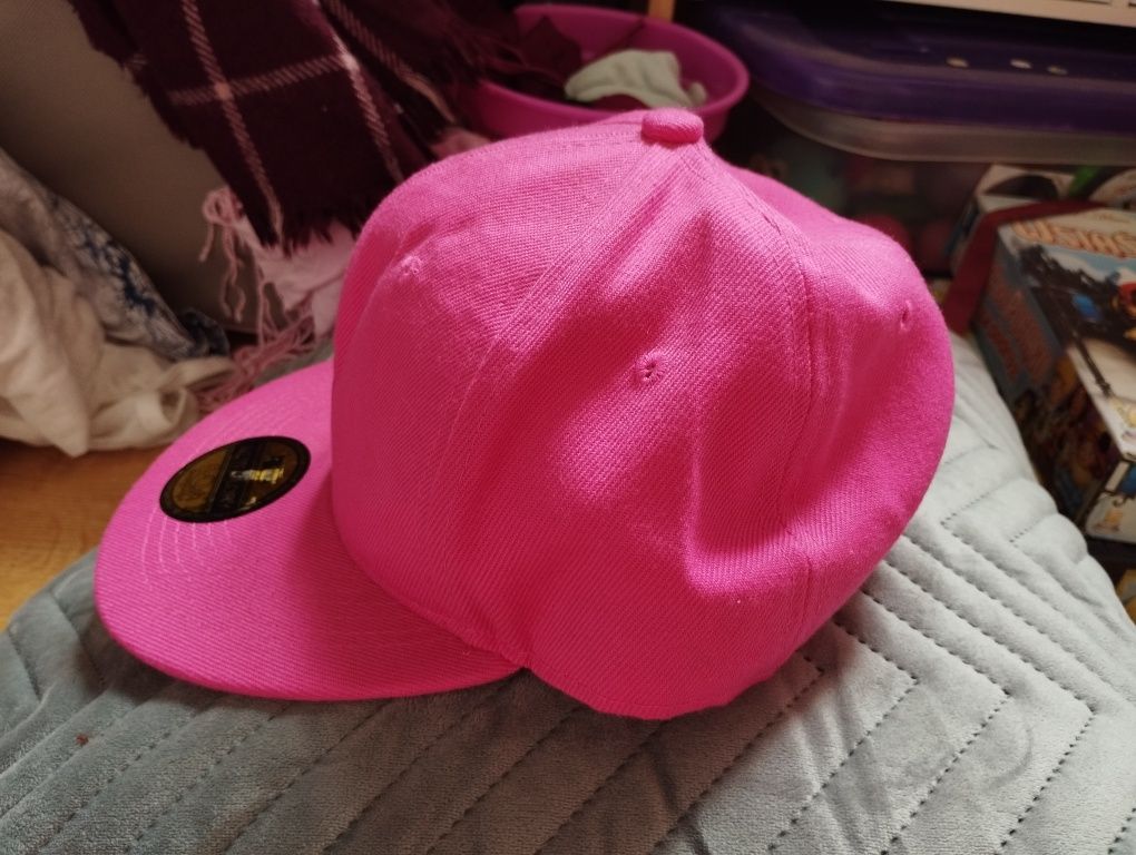 Nowa czapka z daszkiem, różowa, damska młodzieżowa