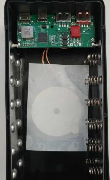 C12-PD-QI PowerBank Корпус  на 12*18650 с очень быстрой зарядкой