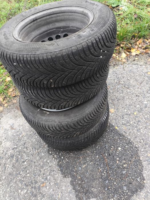 Koła felga stalowa. Zimowe.  Krisalp HP3 195/65R15 91T.  .5x122