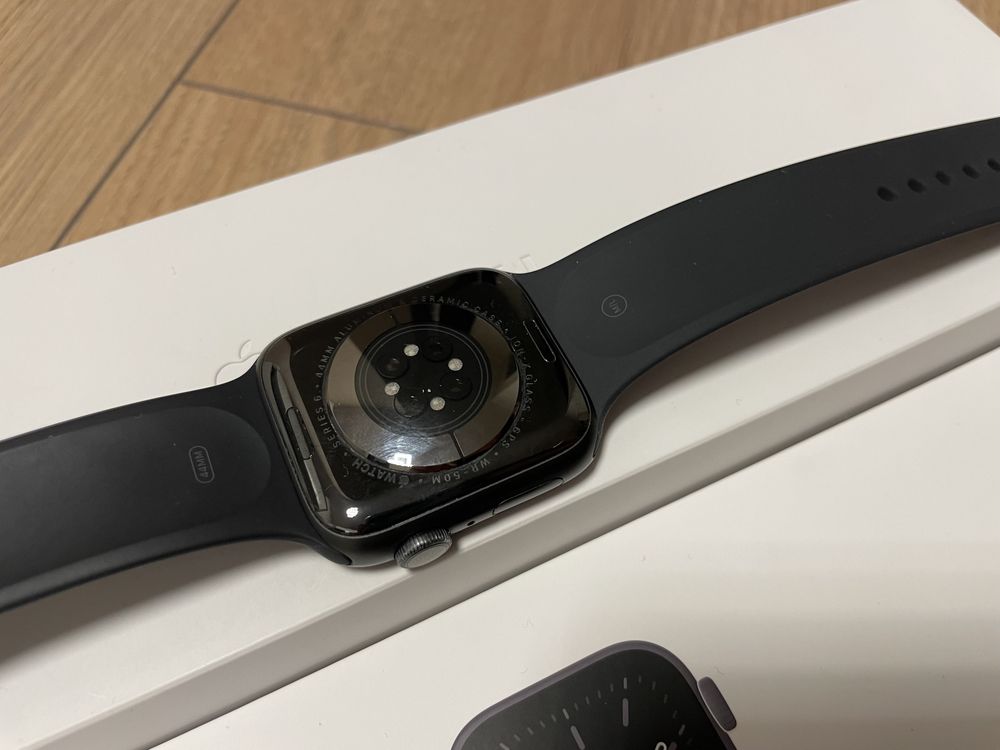 Idealny Apple Watch serii 6 44 mm Space Gray w PERFEKCYJNYM stanie!