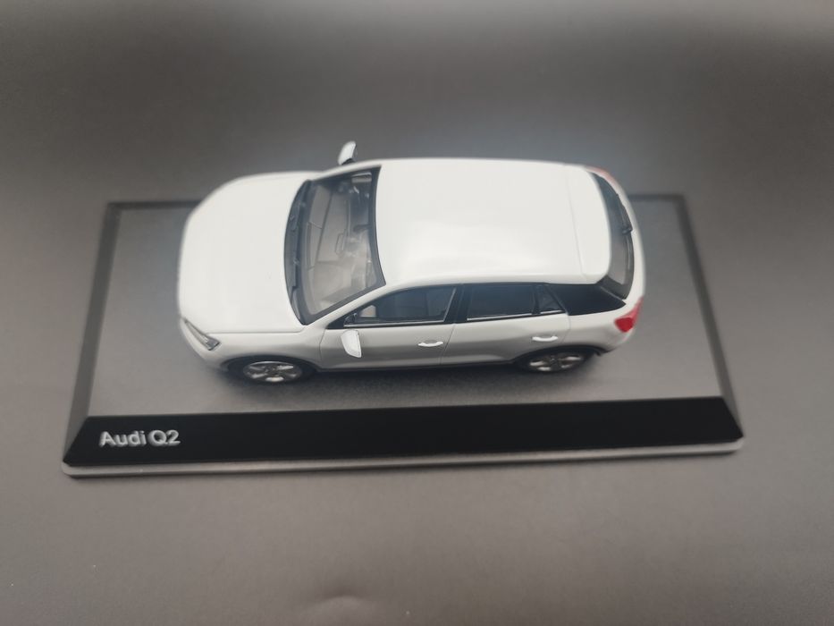 1/43 Spark Audi Q2 White 2016 model
