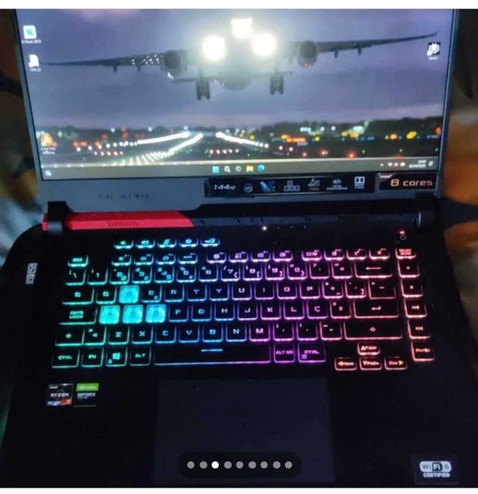 ASUS rog strix g15