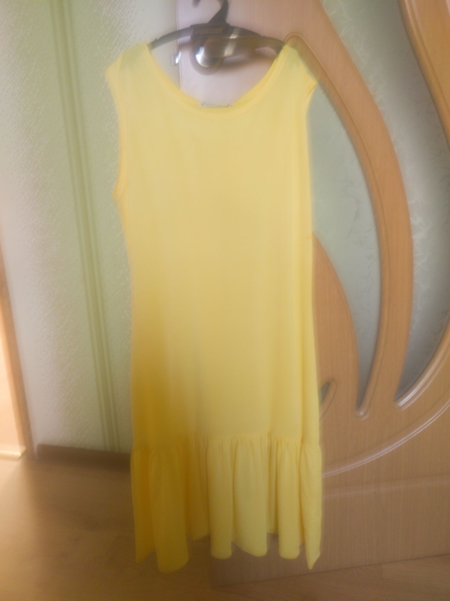 Легка літня сукня яскравого жовтого кольору 42 розмір