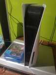 Ps5 z napędem pad 4 gry