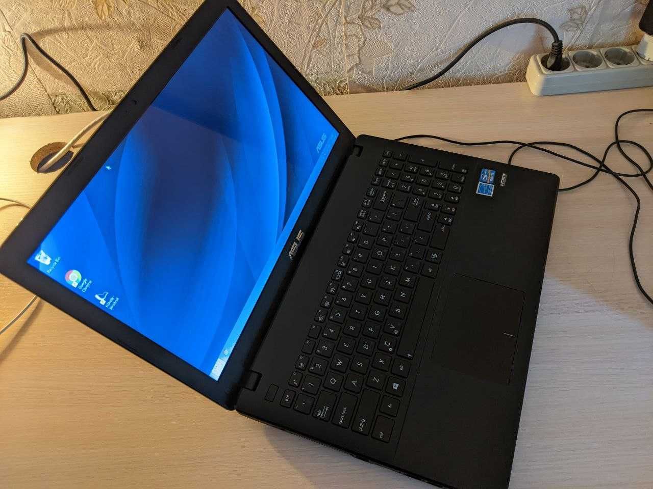 Ноутбук ASUS X551C