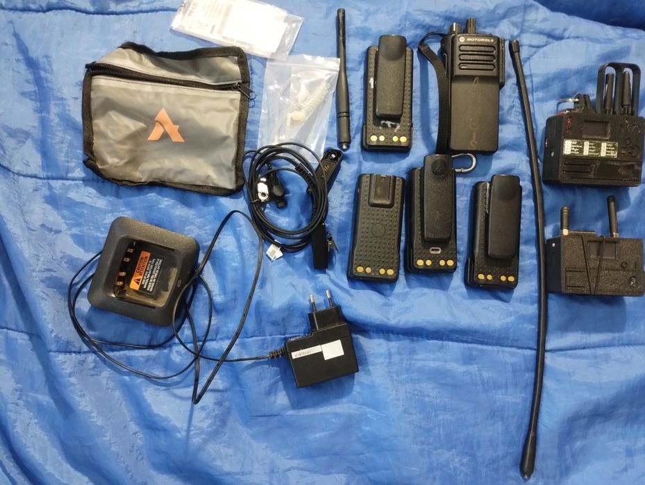 Рація Motorola DP та детектори