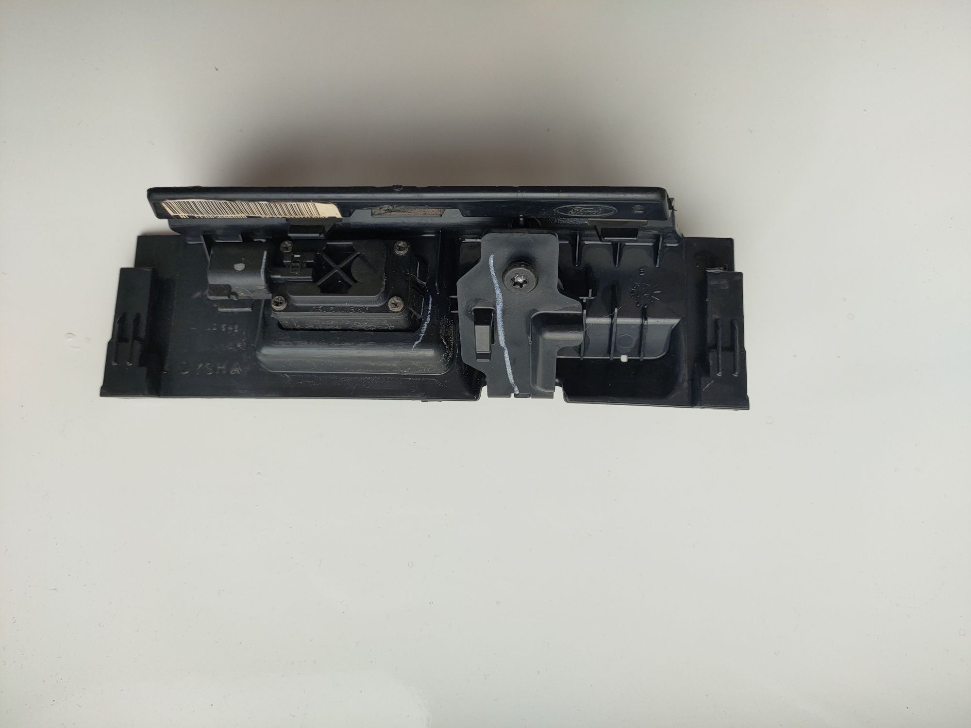 Ручка з кнопкою кришки багажника Ford Fusion mk5 13-20 под камеру