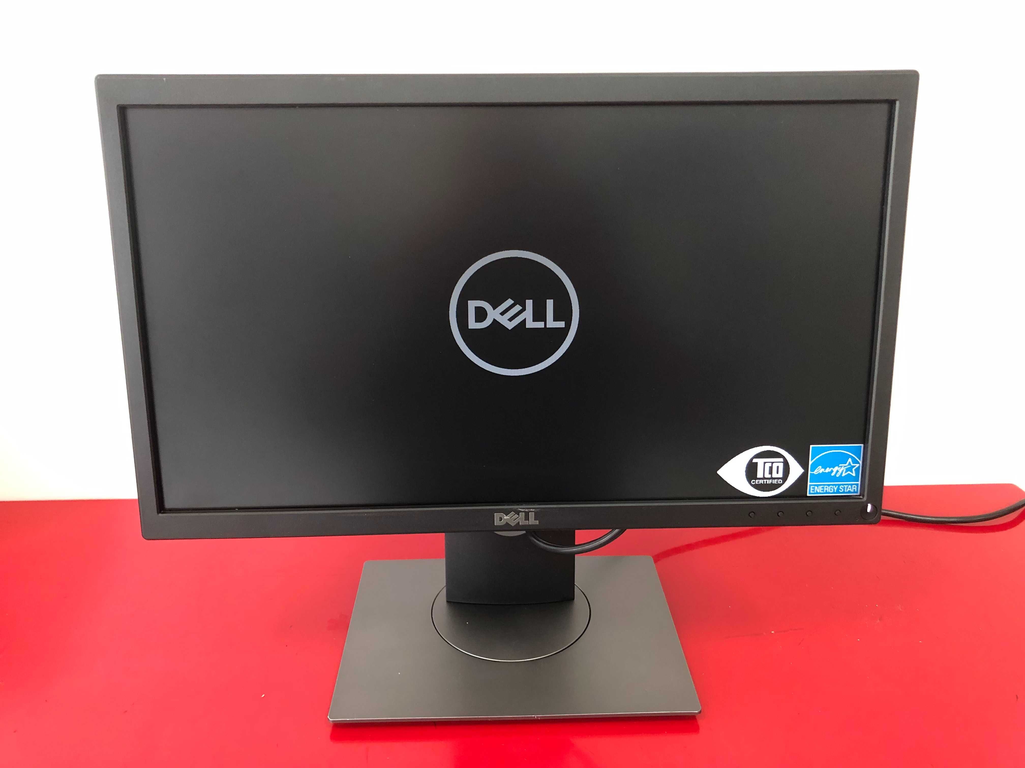 Zgrabny Monitor Dell P2018H 20" Matowy Hub USB Pivot Klasa A