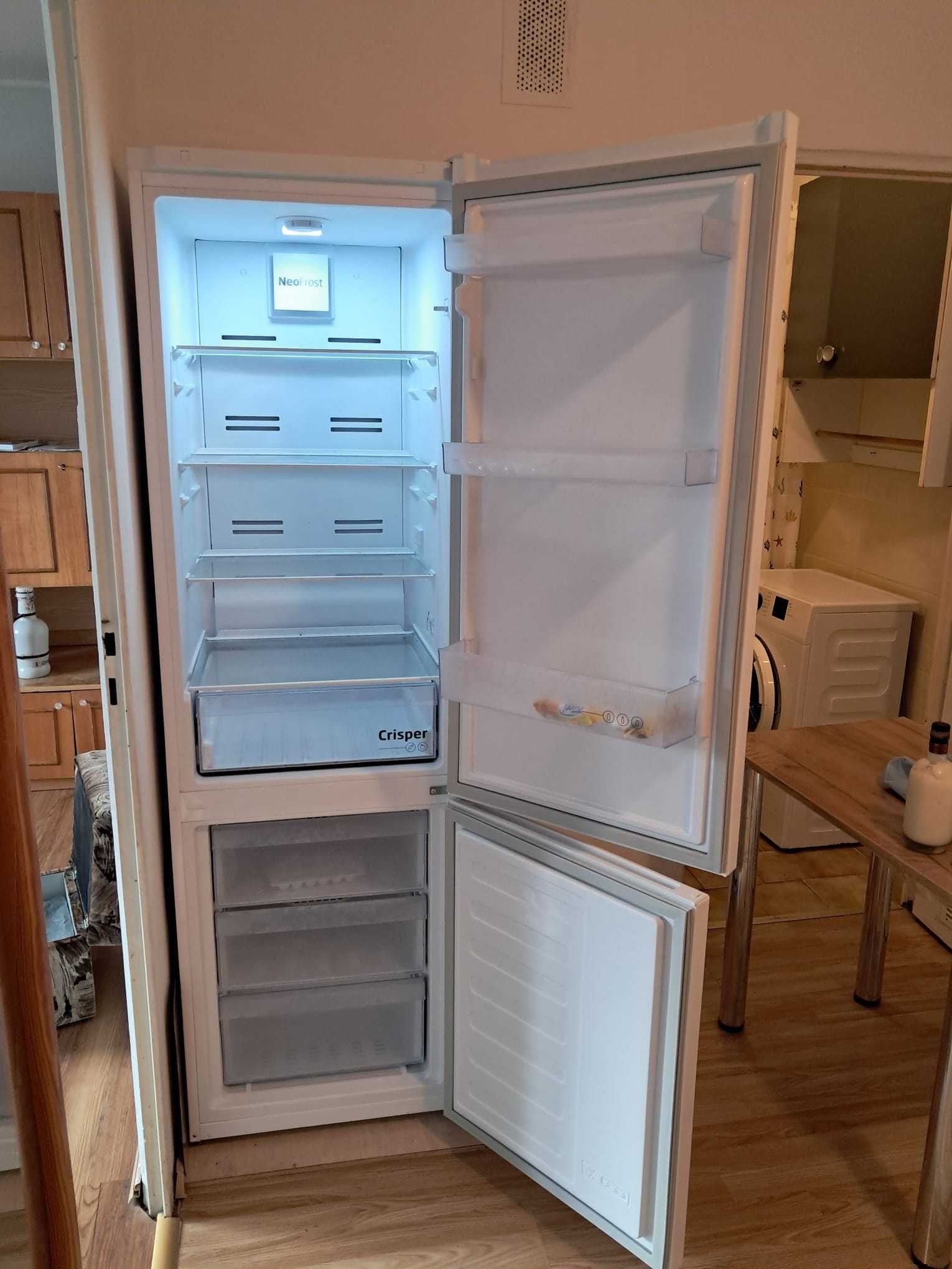 Sprzedam lodówkę BEKO używaną