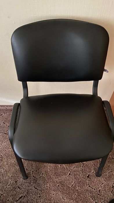 Стул офісний з конференційним столиком Чорний