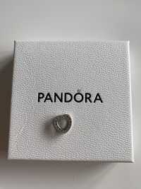 Pandora Reflexions charms serce