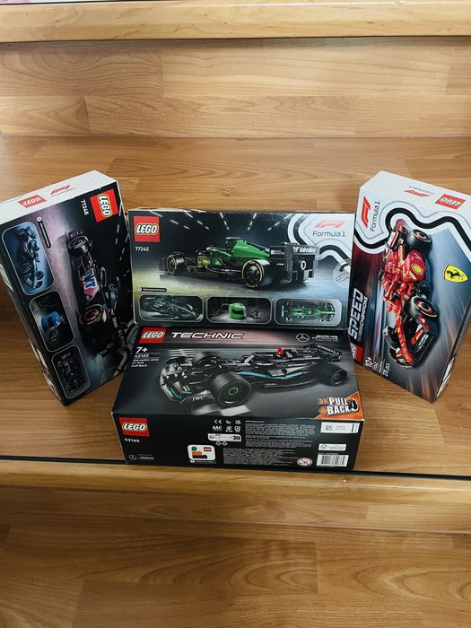 Набір з 4 комплектів LEGO Speed Champions