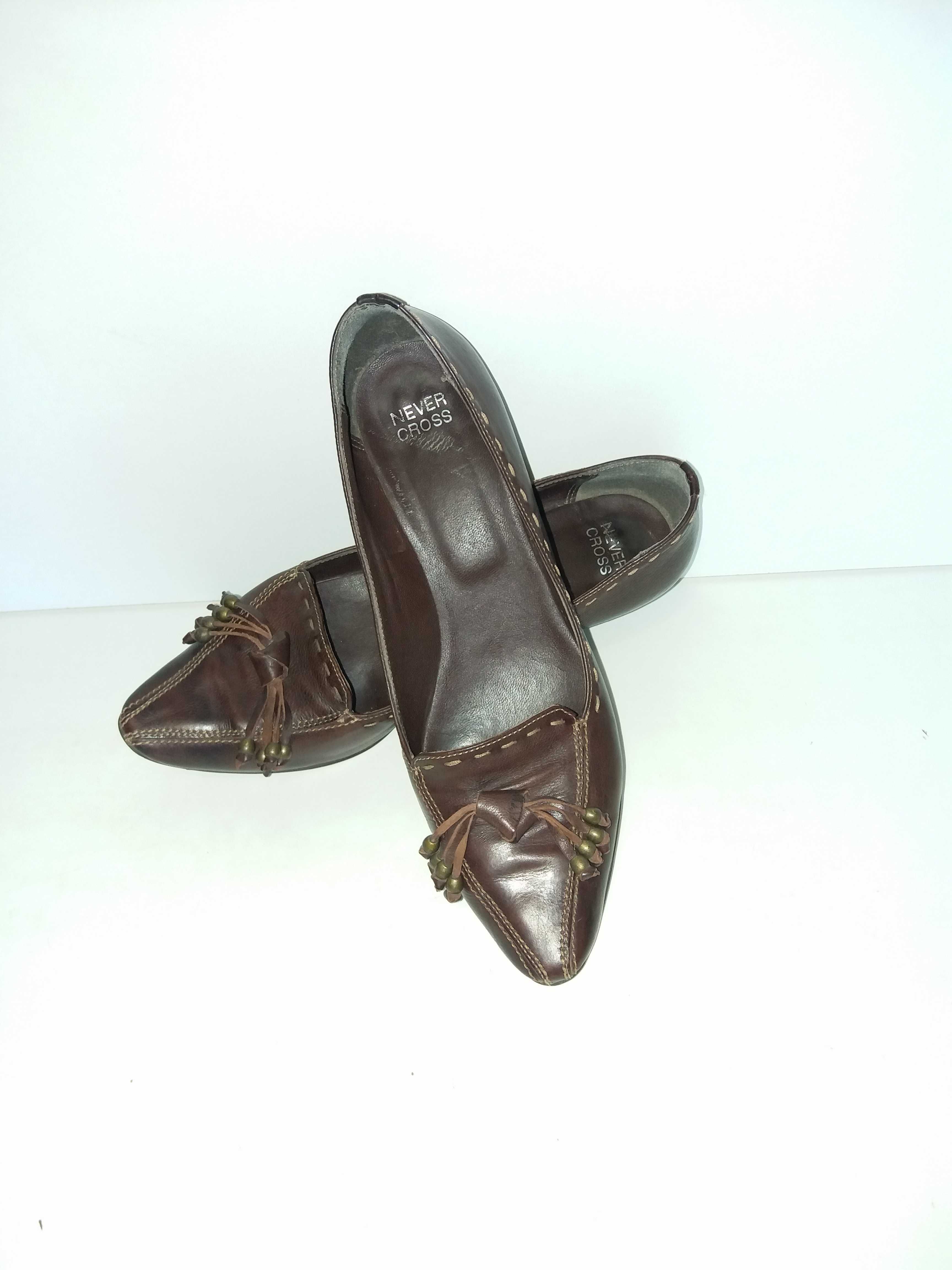 Женские кожаные туфли на каблуке, 38 размер