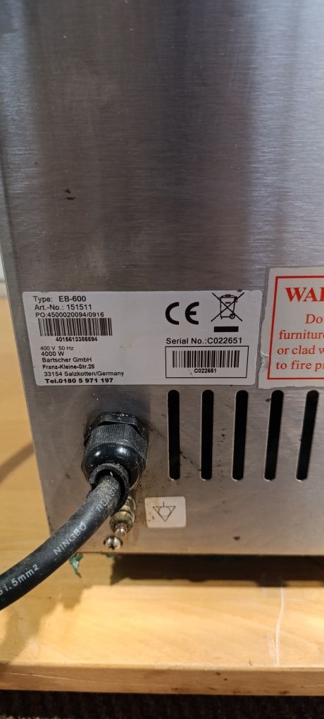 Grill,opiekacz gastronomiczny z windą BARTSCHER -EB600