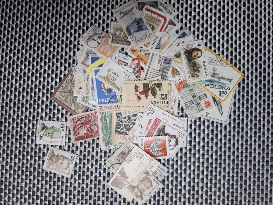 Znaczki pocztowe Wojsko 100szt