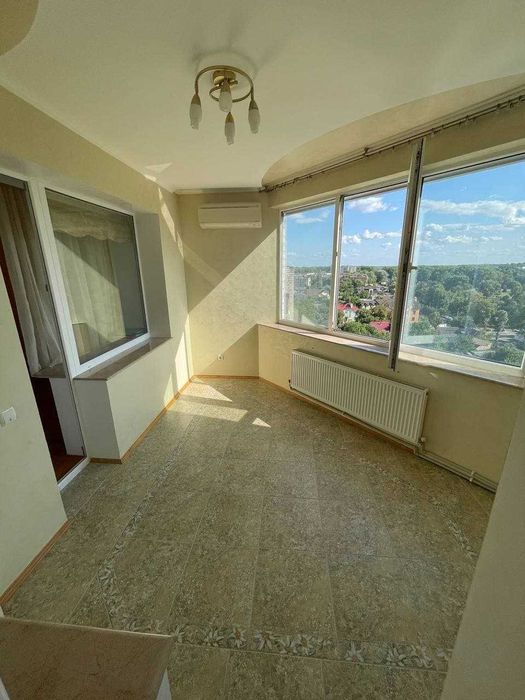 Дворівнева квартира в центрі міста! Можлива розстрочка!