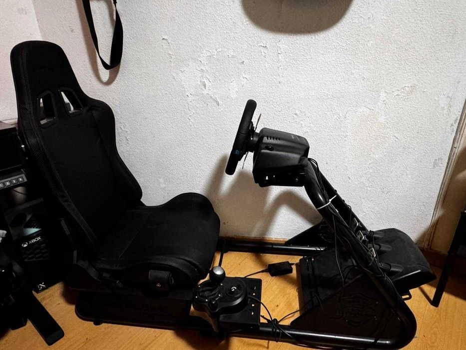 Cockpit GTPlayer + Conjunto Logitech G29 (Volante + Pedais + Mudanças)