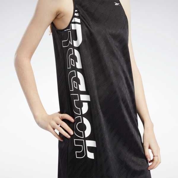 Vestido REEBOK com design desportivo e elegante - NOVO com etiqueta