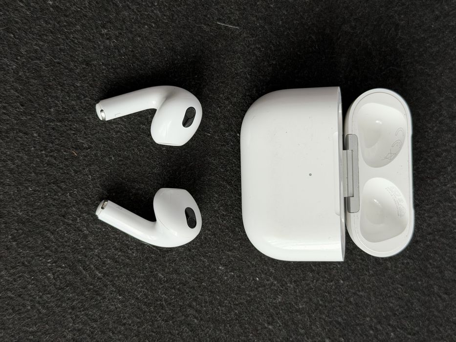 Apple iPhone 14 pro 128GB + Airpods 3