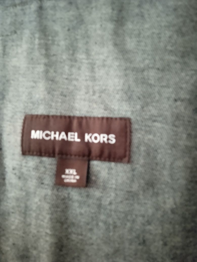 Продам стильную куртку Michael Kors