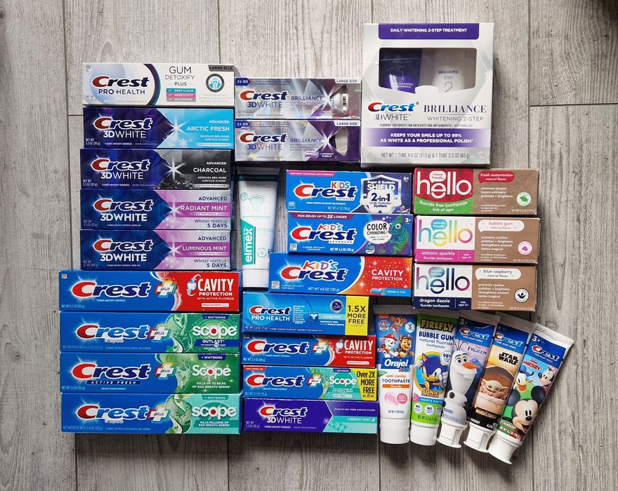 Дитяча і доросла зубна паста Crest Hello White щітка Oral Colgate