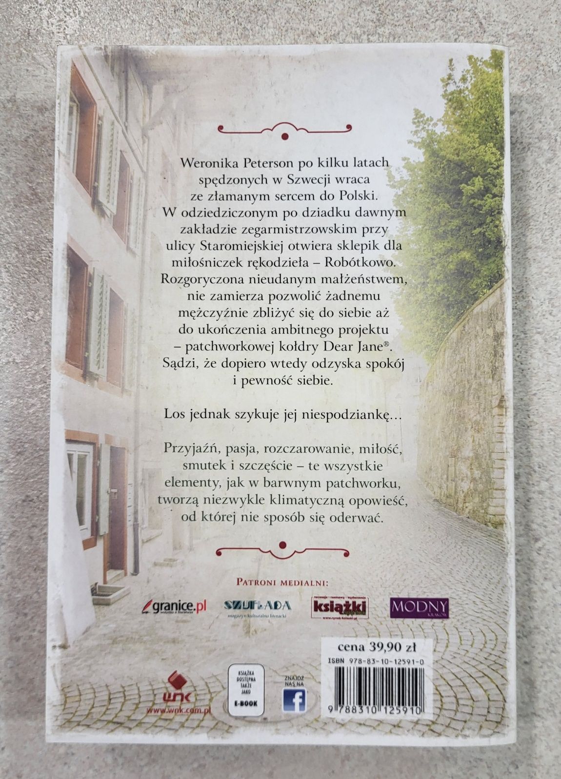 Książka Powrót na staromiejską Anna Mulczyńska używana.