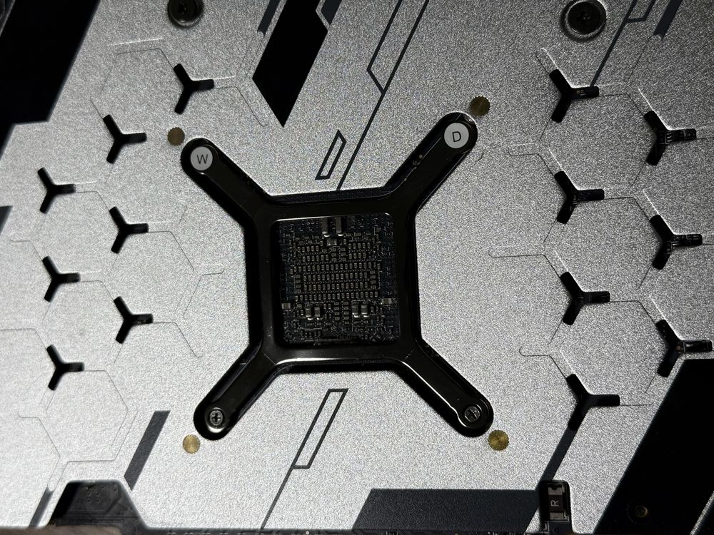 Sapphire AMD Radeon RX 5700 XT BE 8GB Nitro+ OVERCLOCK