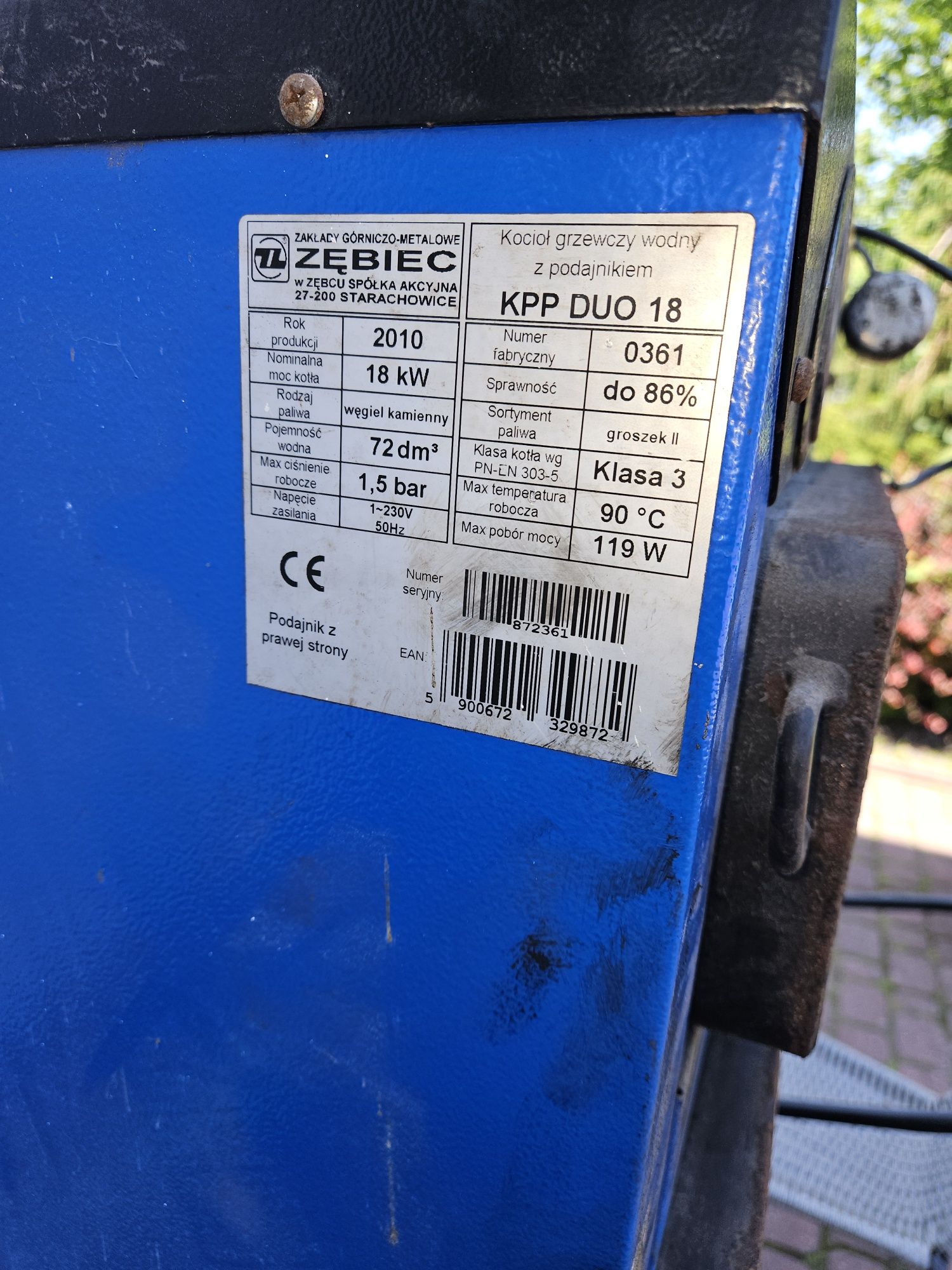 Piec z podajnikiem