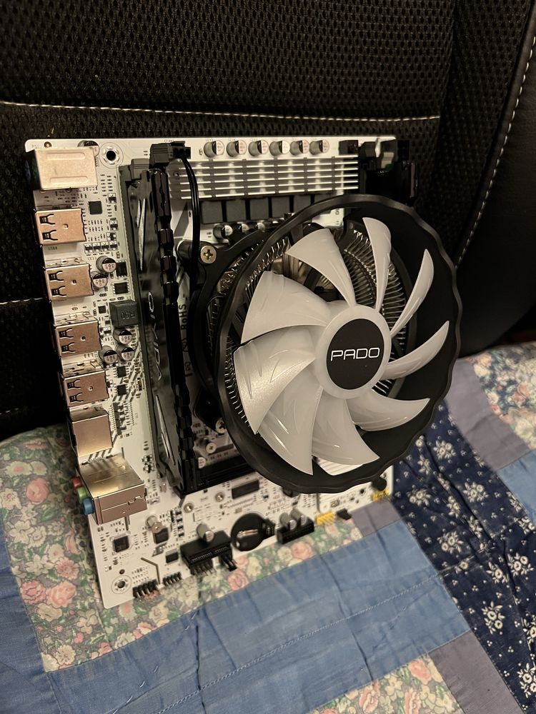 Qiyida x99 H5 / intel 2630v4 / ddr4 32gb 3200mhz / кулер