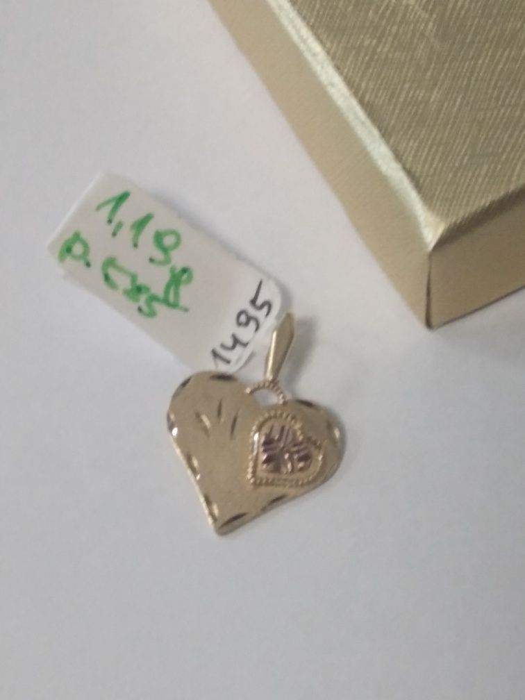 Złoty wisiorek serduszko, złoto 585 (22M)