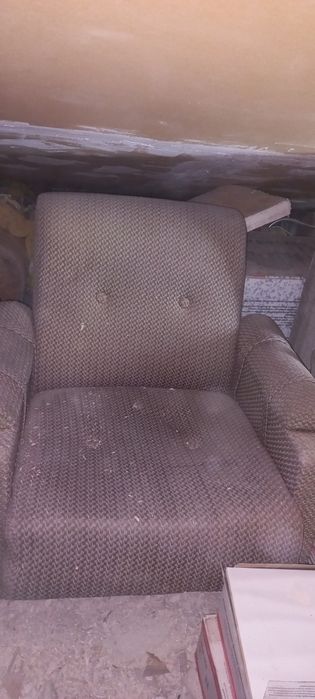 Fotel tapicerowany retro