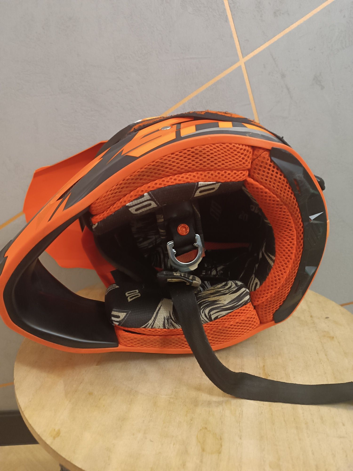 Kask Shot Furious plus gogle Shot Roz.M
