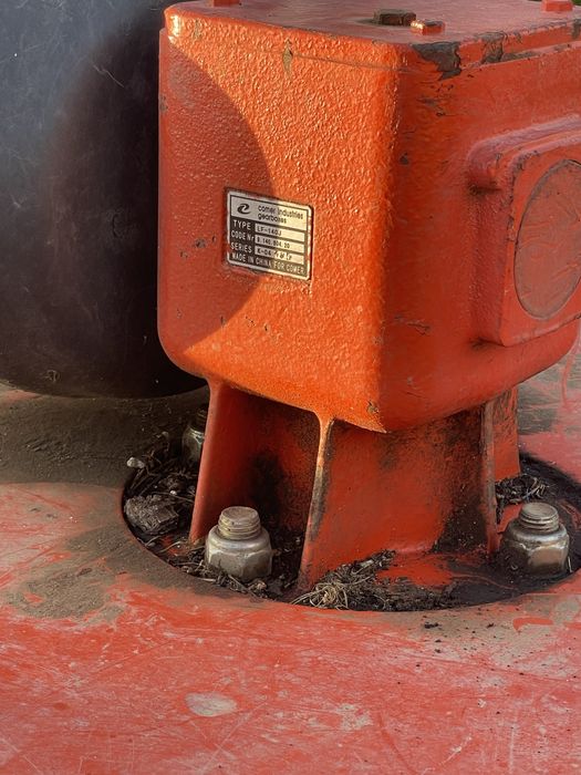 Reboque agricola matriculado e capinadeira