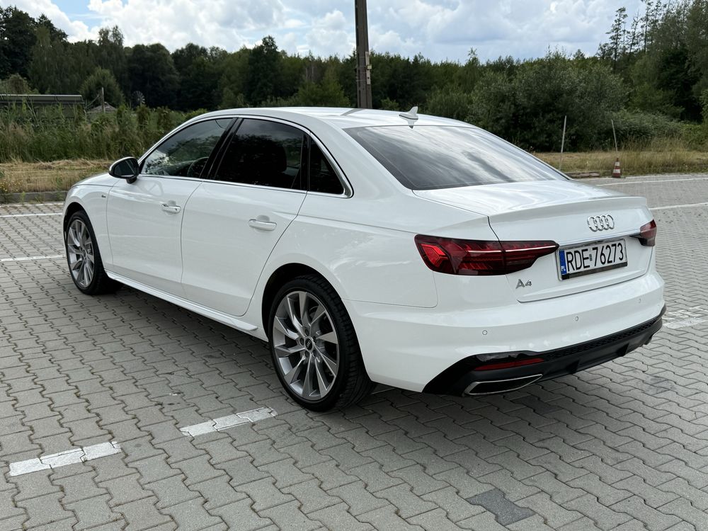Audi A4 40 TFSI 2.0T automat kamera CarPlay S-Line Matrix serwisowana