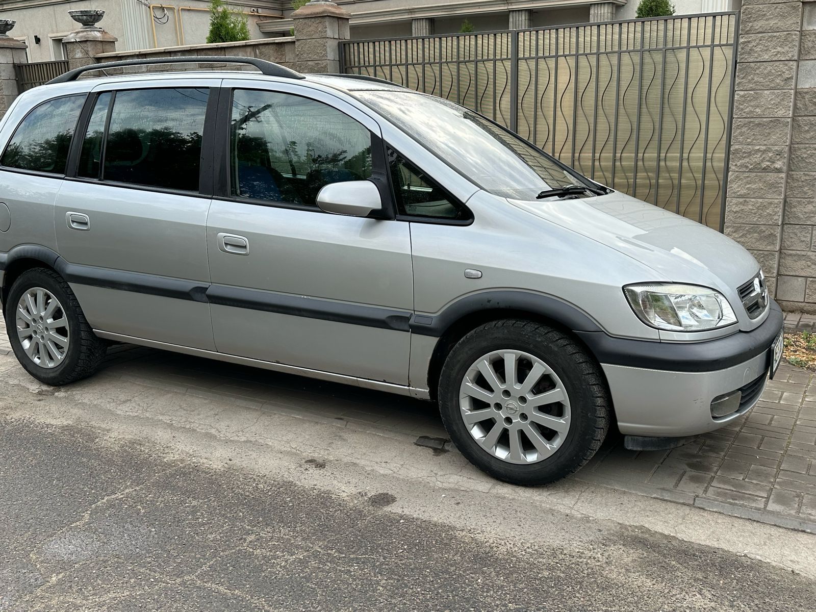 Opel  zafira ,7 -местный