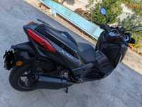 Essa xmax 300 está  linda ! É um casamento certo.