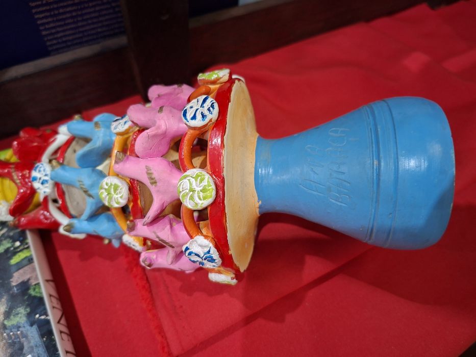 Ana Baraça - Pombal em Barro