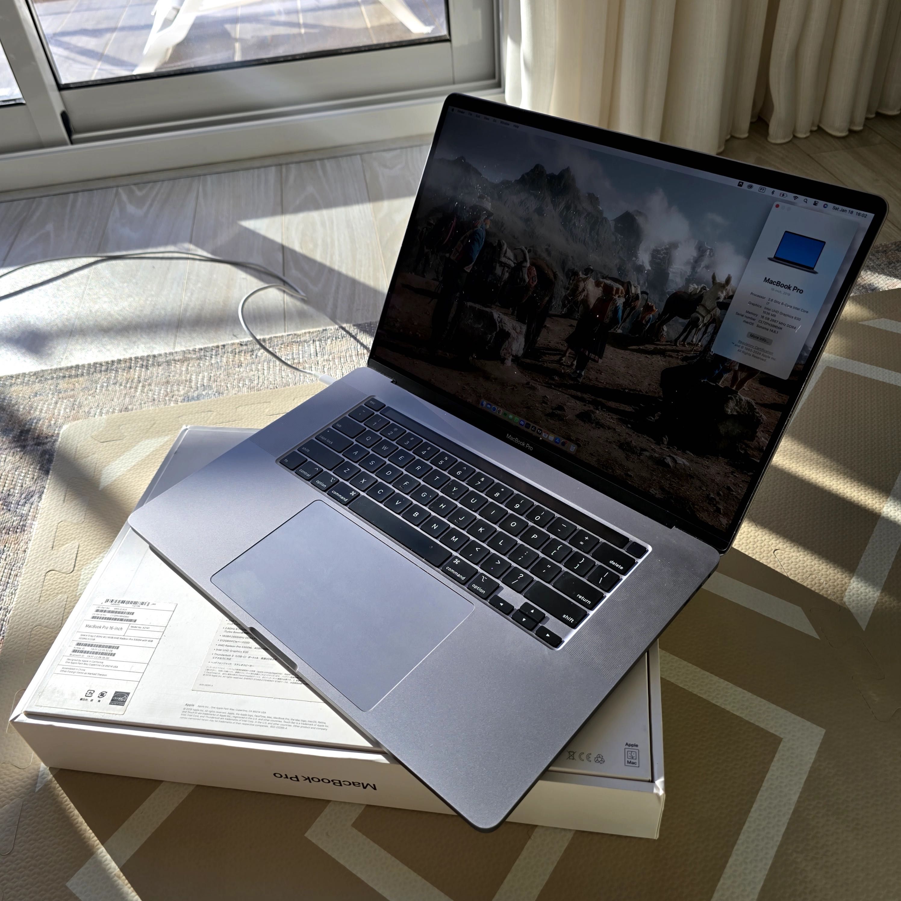 MacBook Pro 16” (2020, modelo 2019 Intel)