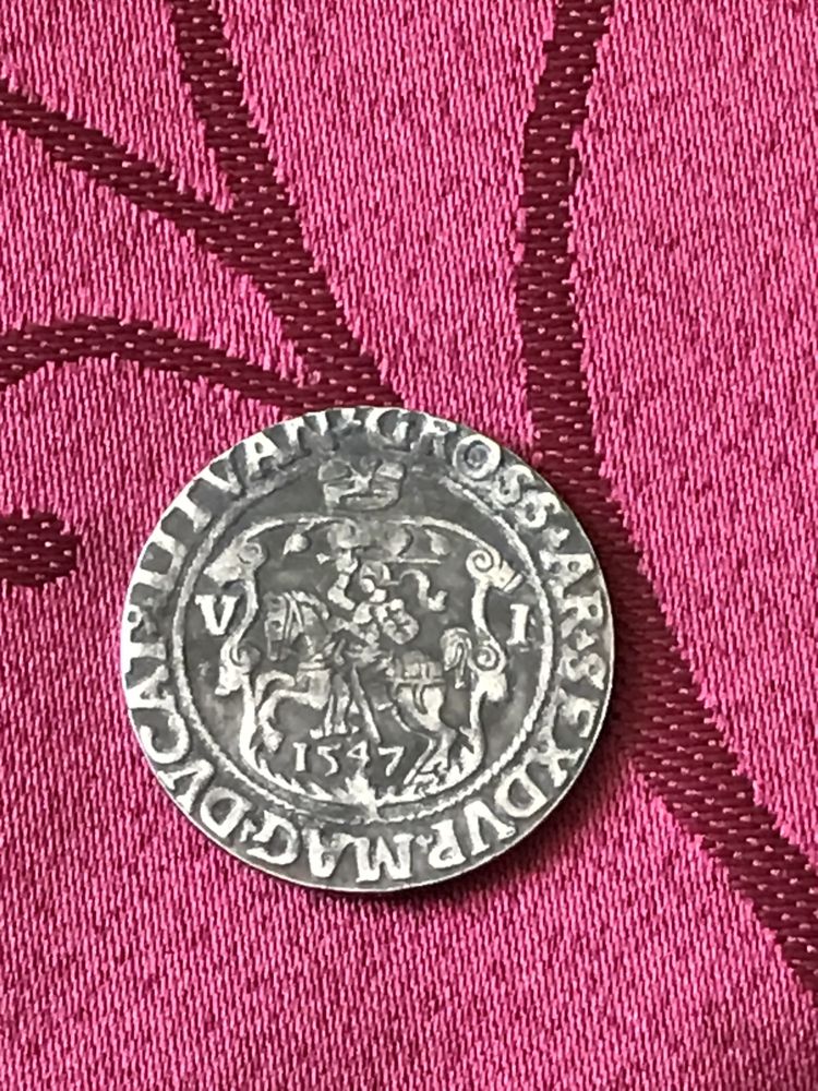 Древняя монета 1547 год в хорошем состоянии