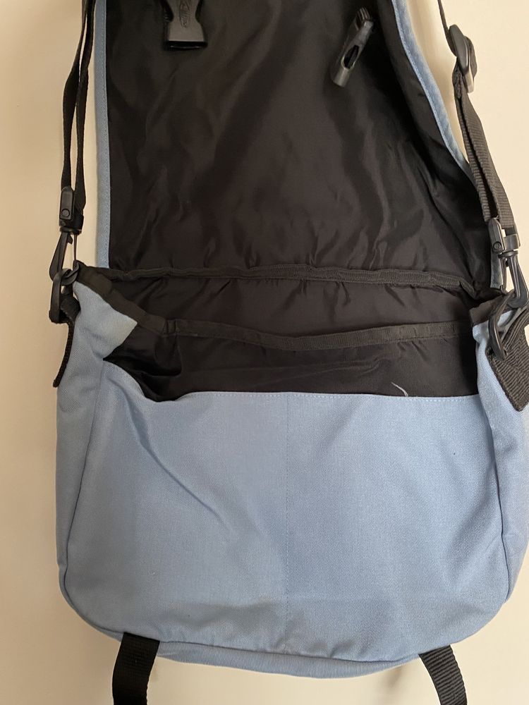 Mala Eastpak azul