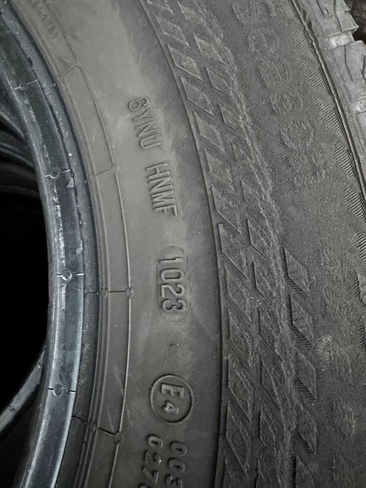 Шини CONTINENTAL 225/70 R15C, VanContact 4Season, всесезонна цешка