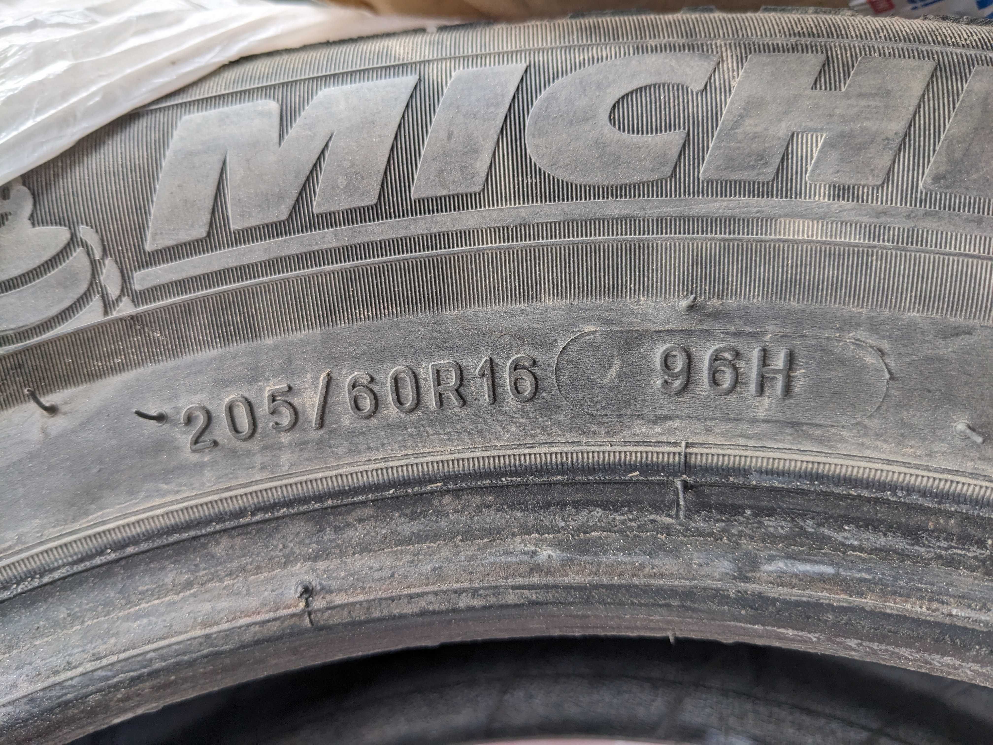 Зимові шини Michelin Alpin 5 205/60R16 96H