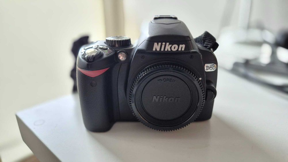 Nikon D60 (korpus)