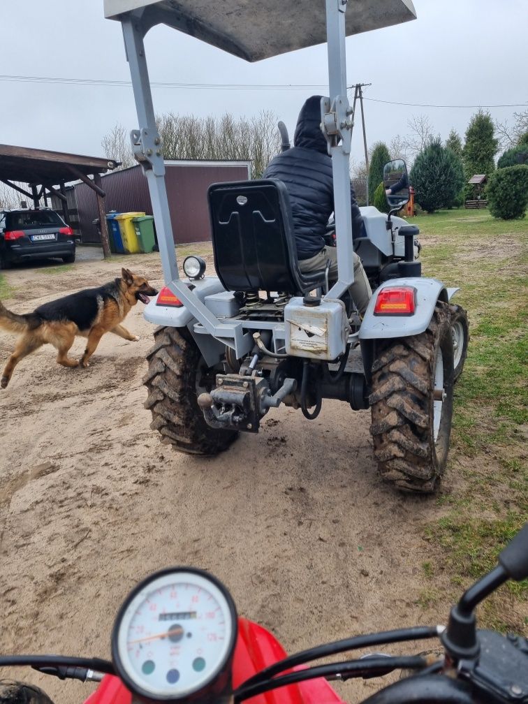 Traktorek scout T18 z glebogryzarką