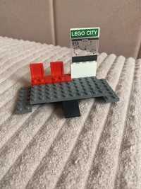 Lego city pociąg 60197 dworzec peron